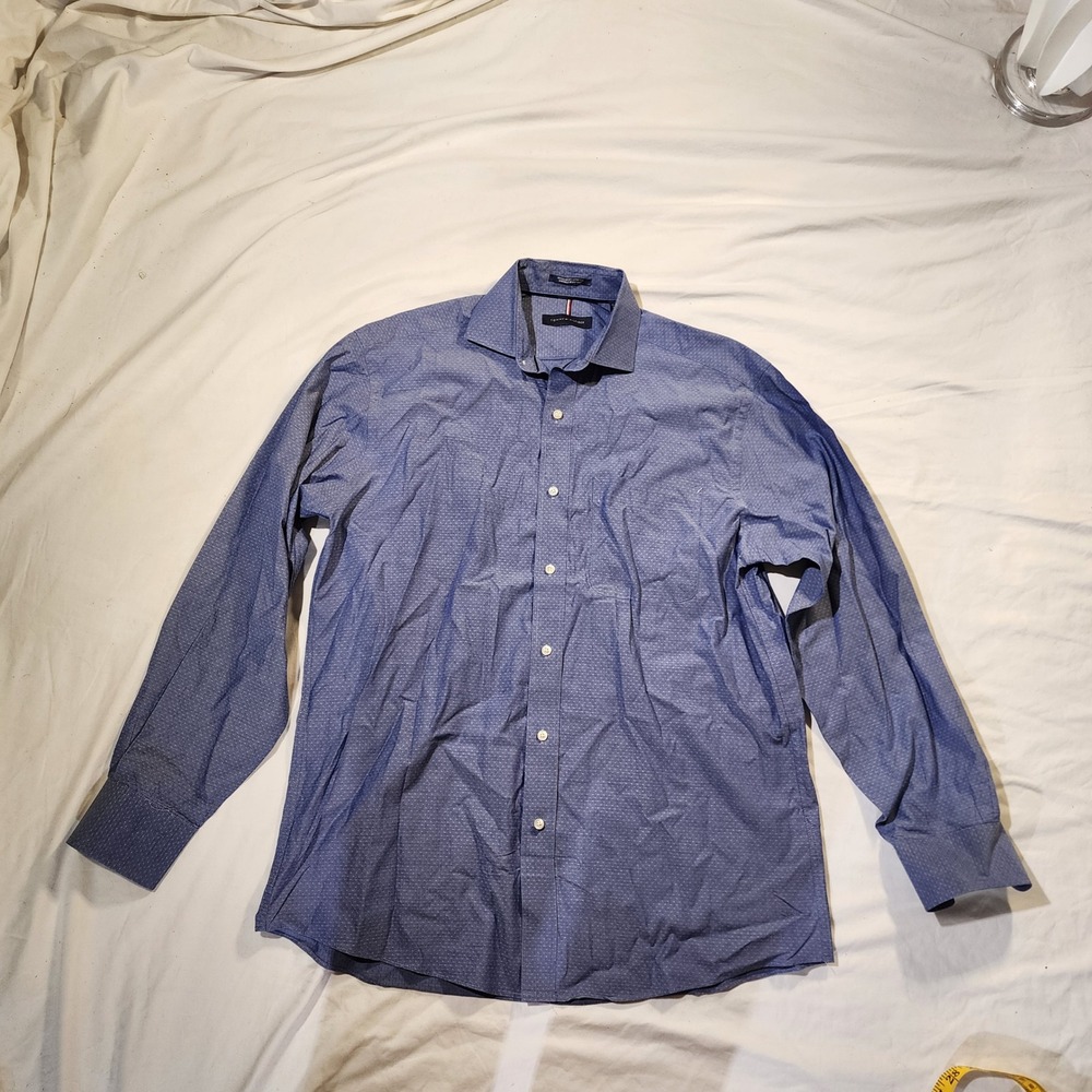 Tommy Hilfiger Dress Shirt Regular Fit Stretch Wrinkle Resistant 15-15 1/2 34/35